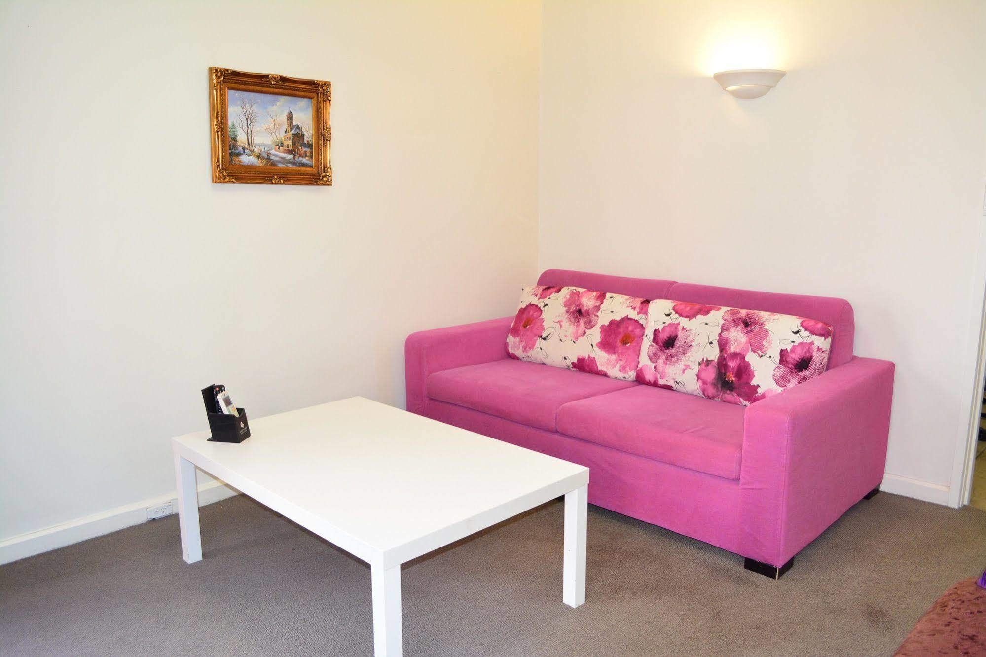 Albert Heights Serviced Apartments Melbourne Exterior photo