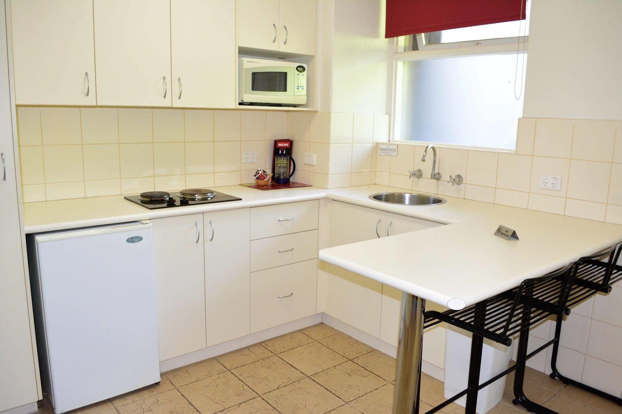 Albert Heights Serviced Apartments Melbourne Exterior photo