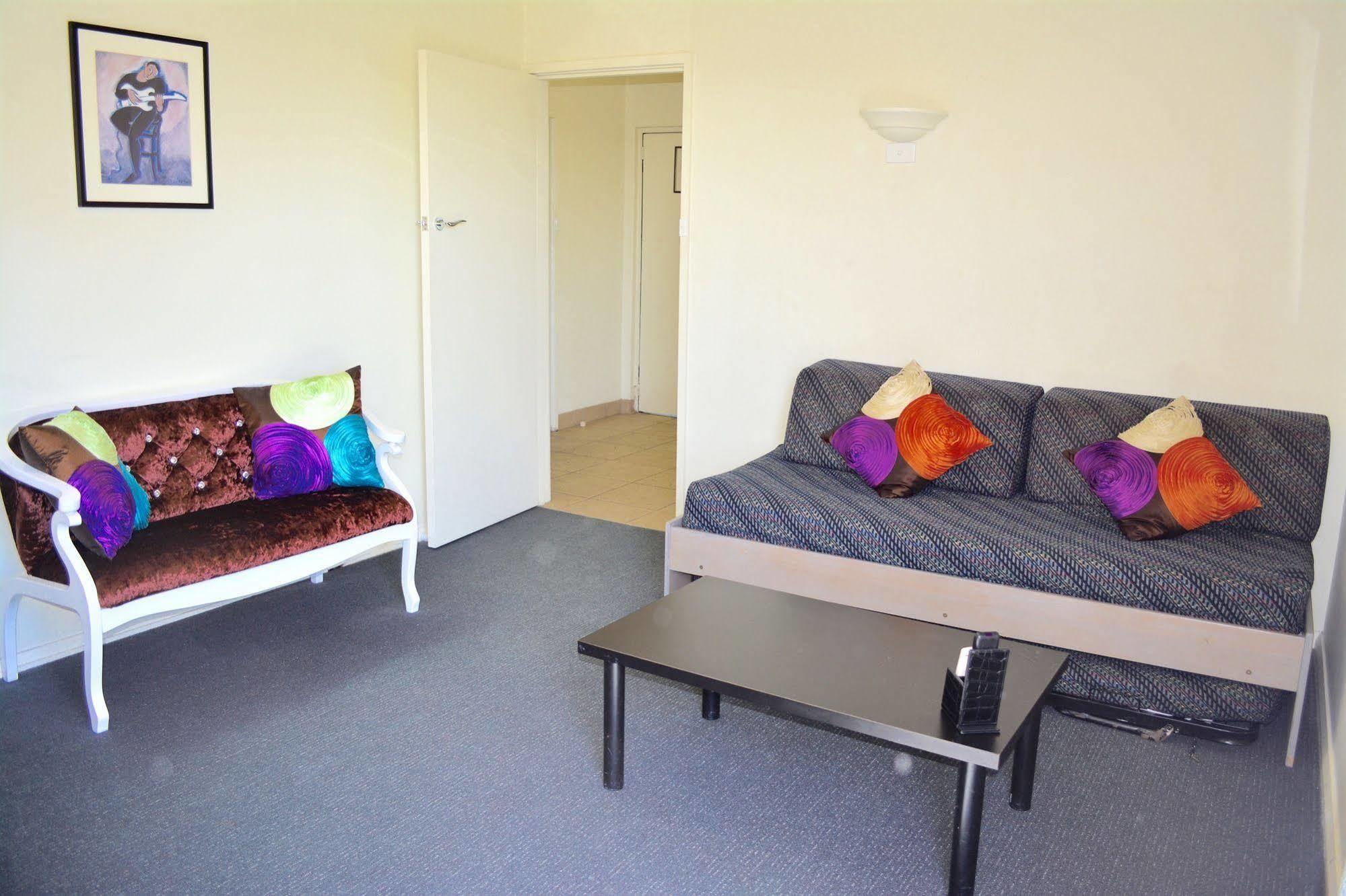 Albert Heights Serviced Apartments Melbourne Exterior photo