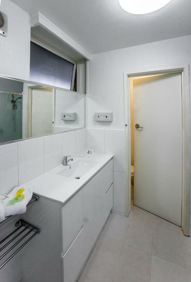 Albert Heights Serviced Apartments Melbourne Exterior photo