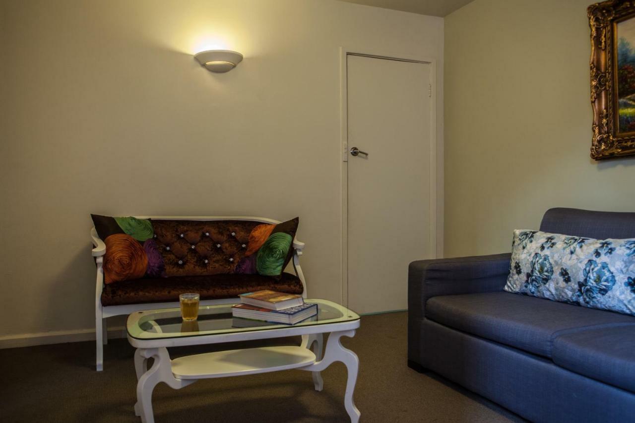 Albert Heights Serviced Apartments Melbourne Exterior photo