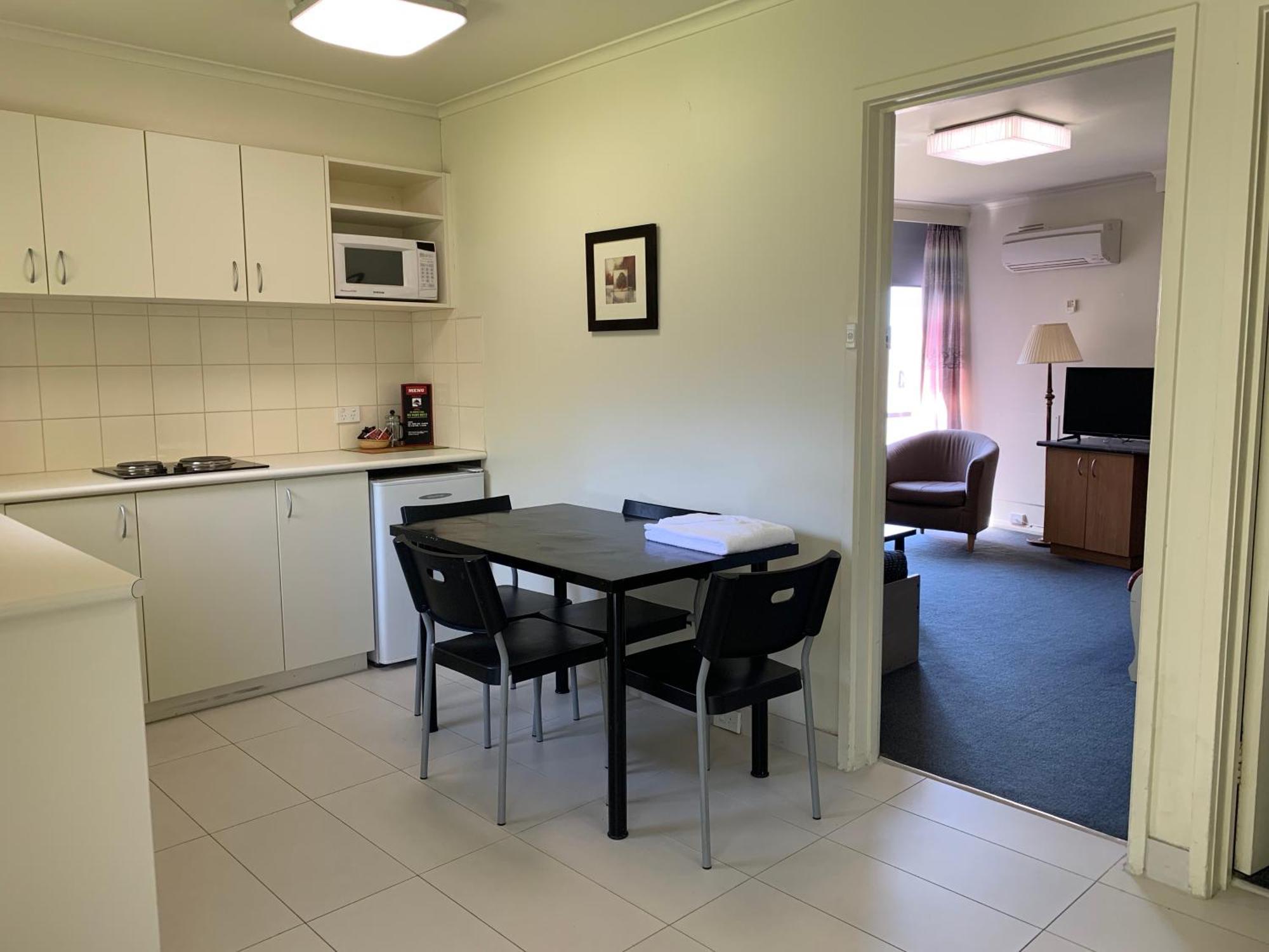 Albert Heights Serviced Apartments Melbourne Exterior photo